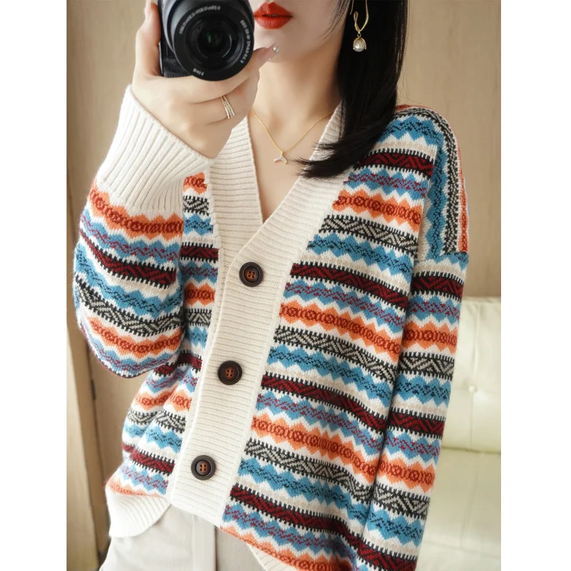 Thickened Striped Long-Sleeved Knitted Cardigan Women\'s Short Coat Sweater With Loose Sweater And Casual Warm Coat In Autumn And