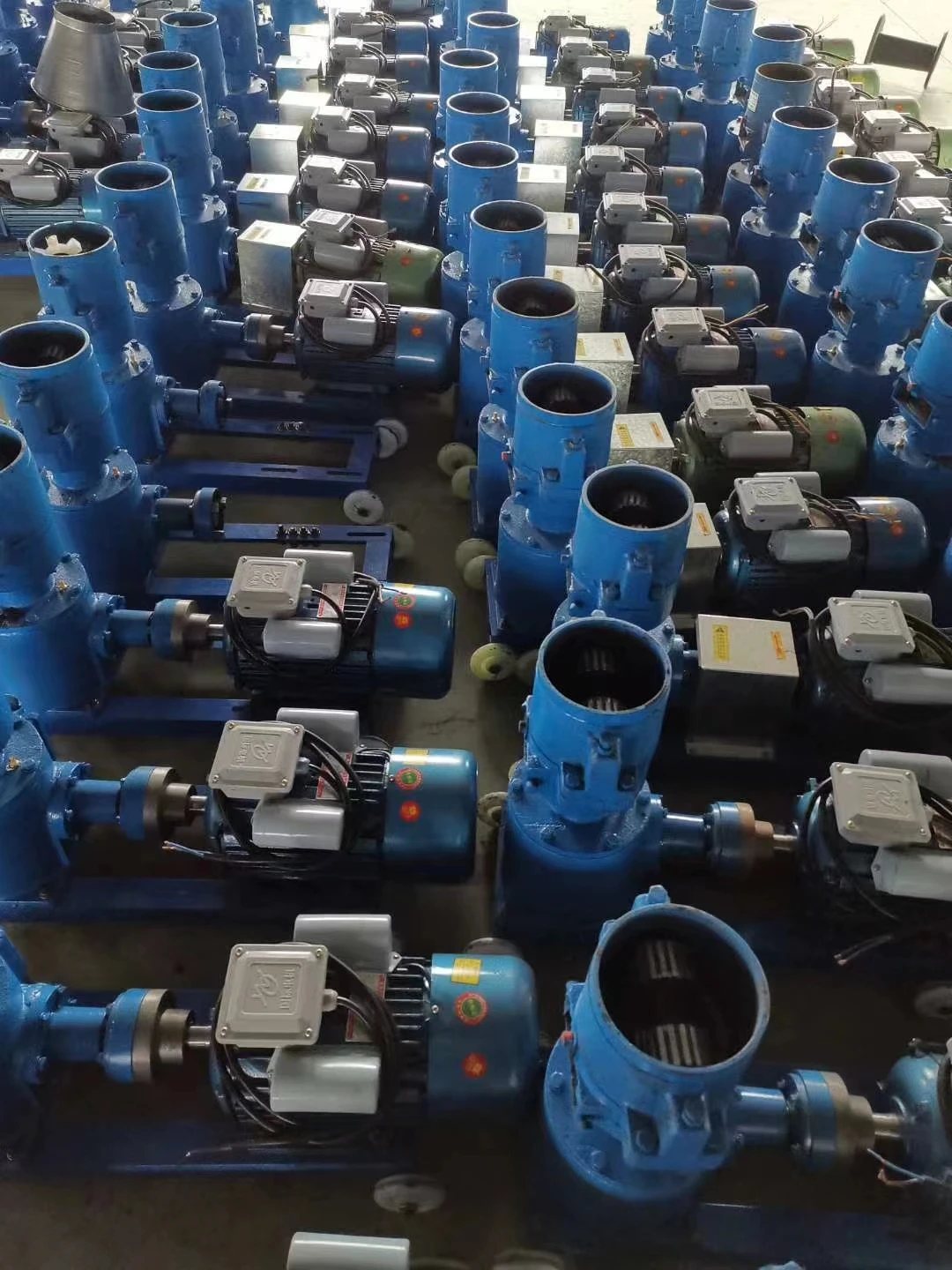 

2026Hot Sale Mini Pellet Machine Pelletizer Machine for Animal Feeds 100-150kg/h Feed Pellet Machine With Best Price