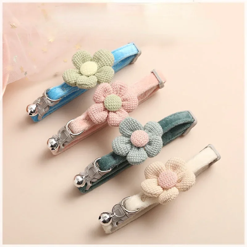 Cute knitting Flower Bell Collar Adjustable Cat Necklace Pet Collar Traction Safety Buckle Necklace Small Dog Dog Supplies Pets