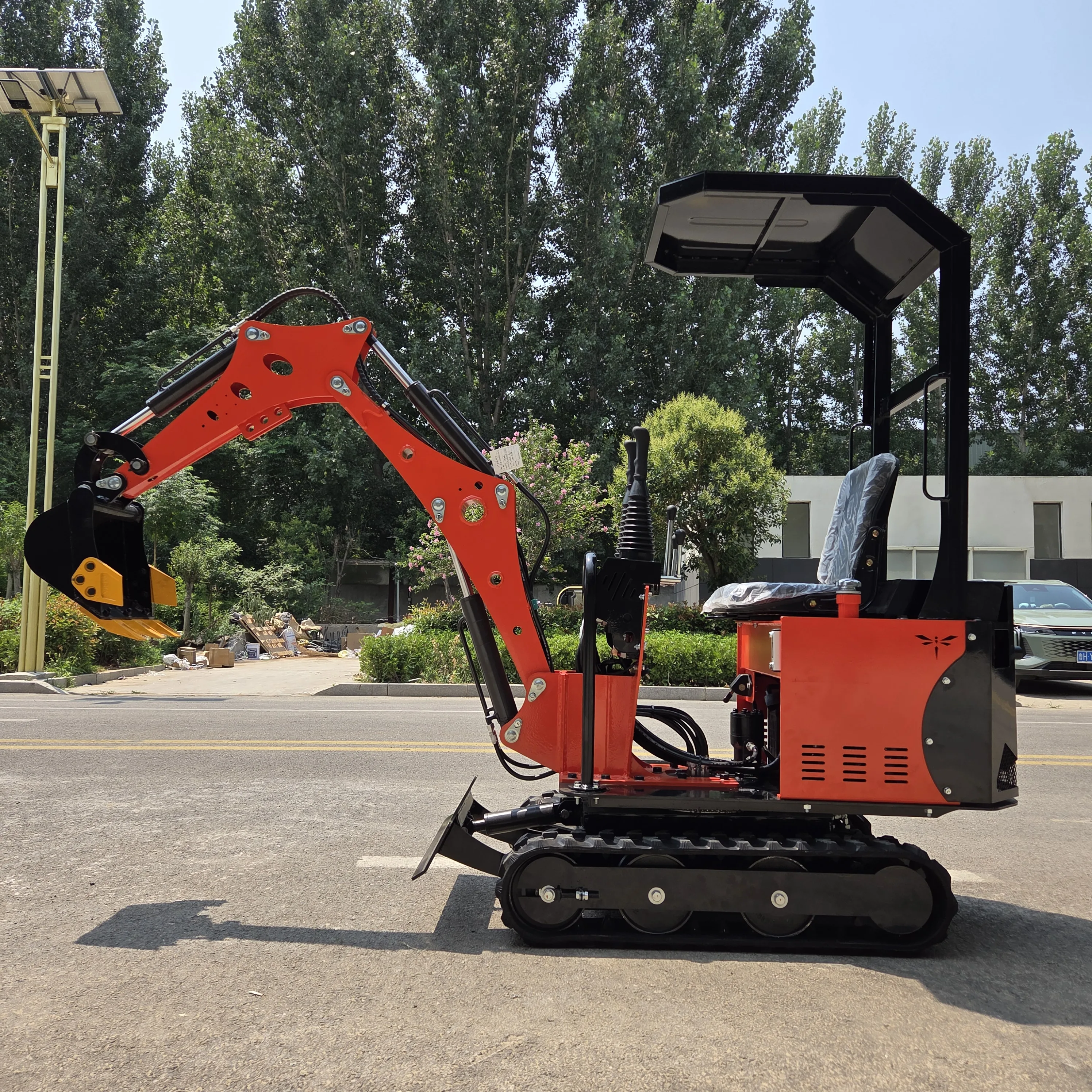 0.8-Ton Mini Excavator Customizable EPA Engine Urban Construction Landscaping Compact Machine for Tailles Flexible Use Excavator