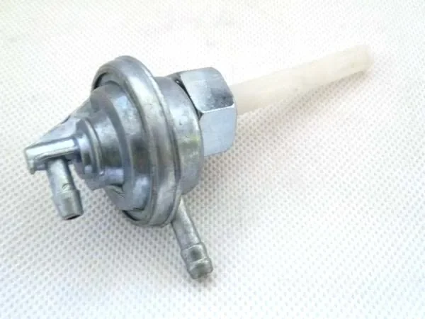 Gas Petcock Fuel Pump Valve for GY6 139QMB 152QMI 157QMJ SCOOTER PARTS