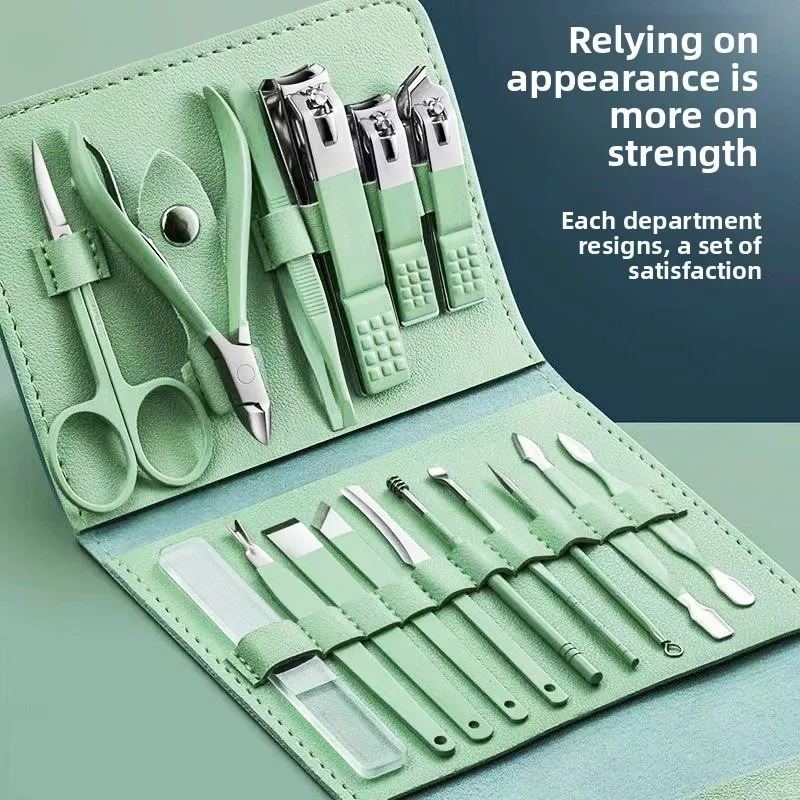 

16pcs Nail clippers and nail trimming tool set, a professional nail clipper and pedicures tool kit that is easy to carry.