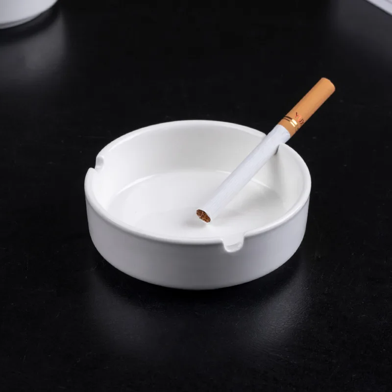 Ashtray Hotel restaurant hotel office household simple round ceramic ashtray white small windproof ashtray desk decoration