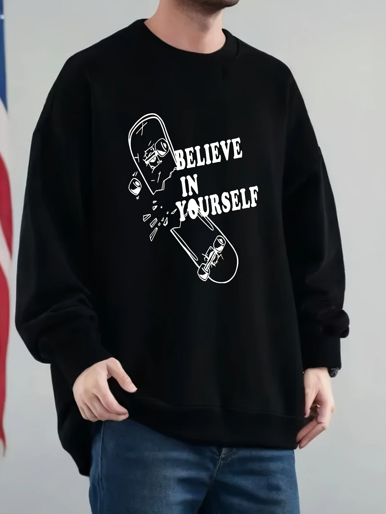 

Men's heavyweight pullover, a hooded sweatshirt with a confident skateboard pattern, loose fit