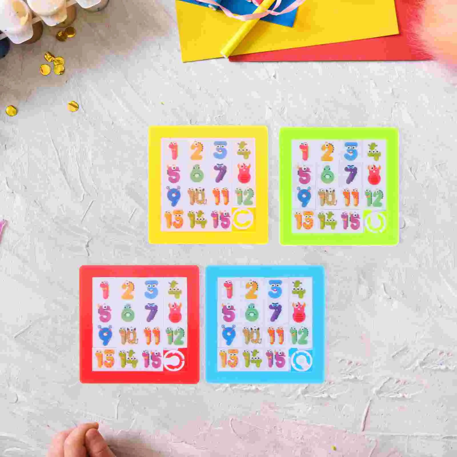 Puzzle giocattolo da 10 pezzi Puzzle per bambini per bambini Gioco di diapositive Numero Abs Rompicapo colorato