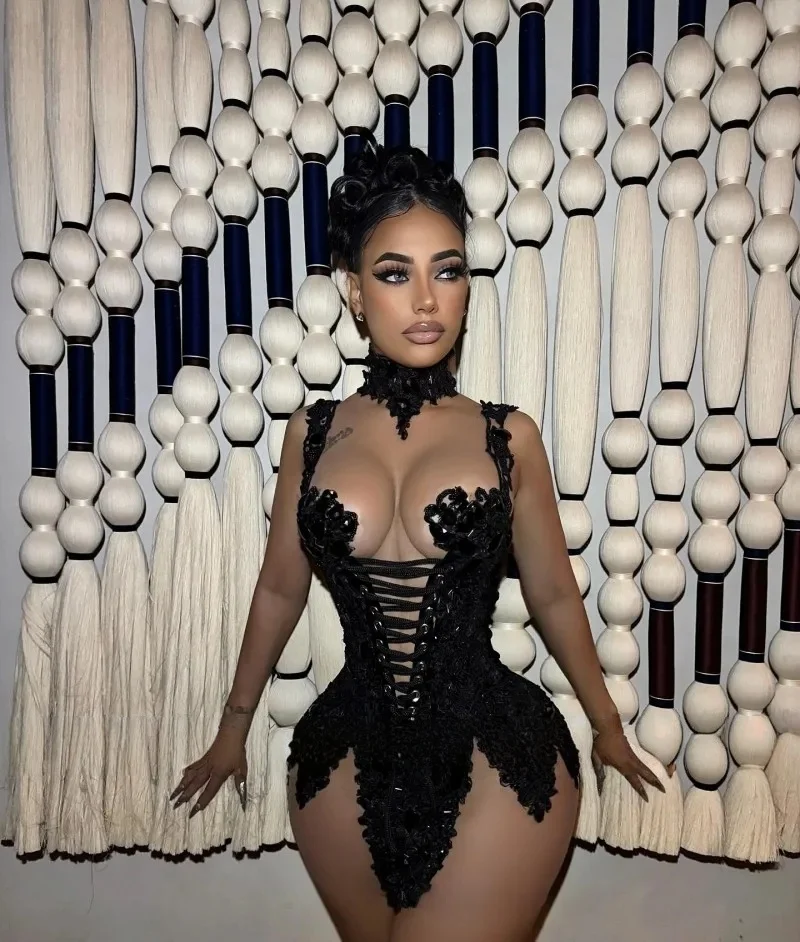 

Sheer Short Prom Dresses For Black Girls Appliques Crystals African American Birthday Party Homecoming Cocktail Dresses