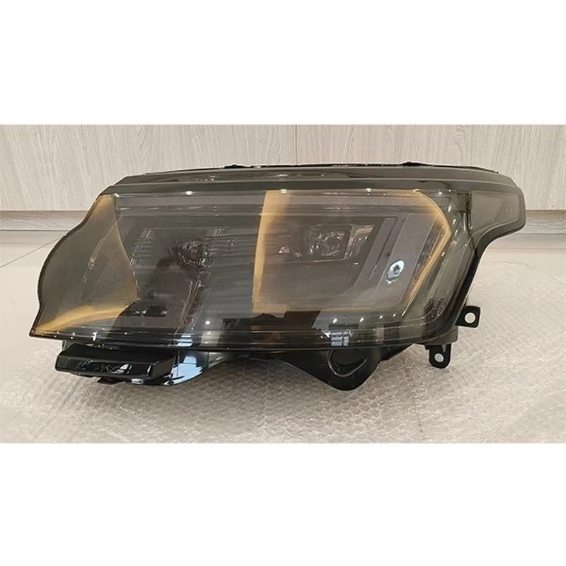 Suitable for 2013 headlight upgrade 2 eyes