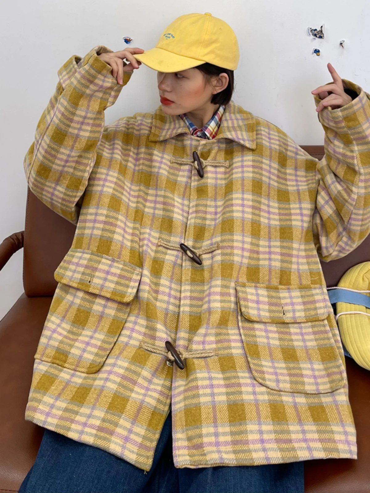 

Maillard Wears Jackets Women's 2023 Winter New American Thickened Coat with Sheep Horn Buckle Plaid Coats Collar