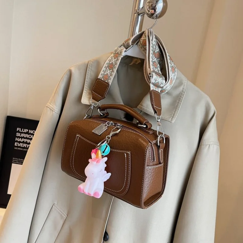 

Роскошная винтажная кожаная большая сумка для модных женщин с уникальным буквенным логотипом и лучшим стилем Superstar Show