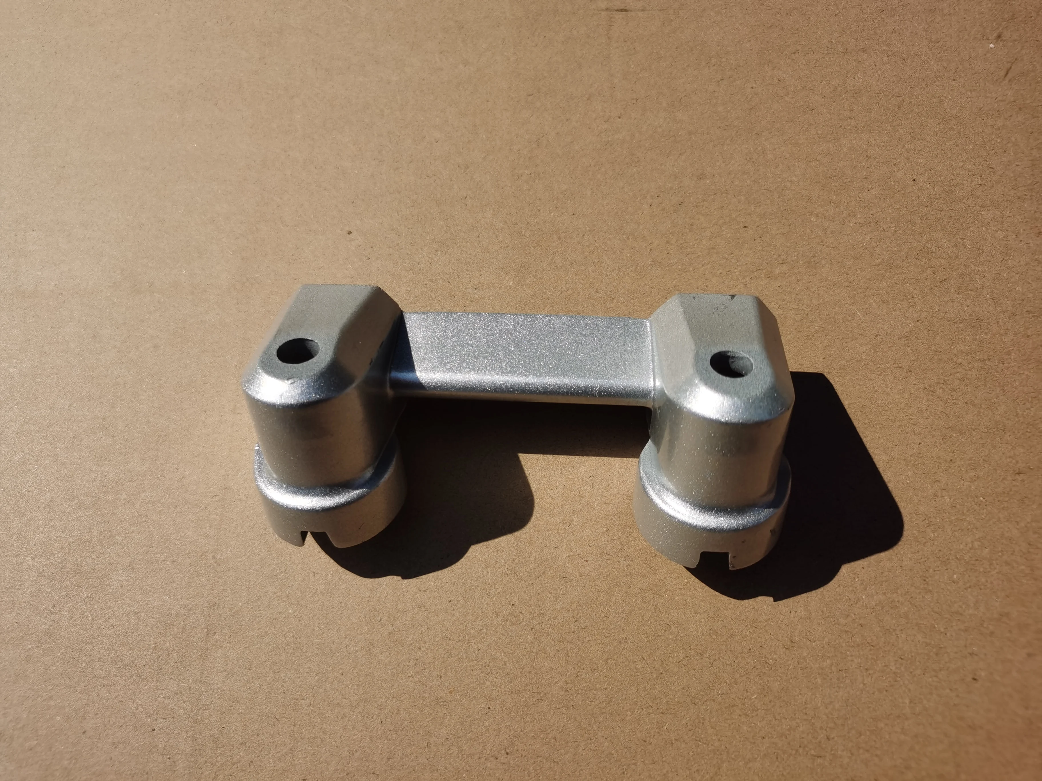 

Reproduction Z50 Z50J MONKEY DAX CT70 Z50R Z50J Handlebars Holder ST70 DAX Clamp Screw Knob Bolt Motorcycle Accessories