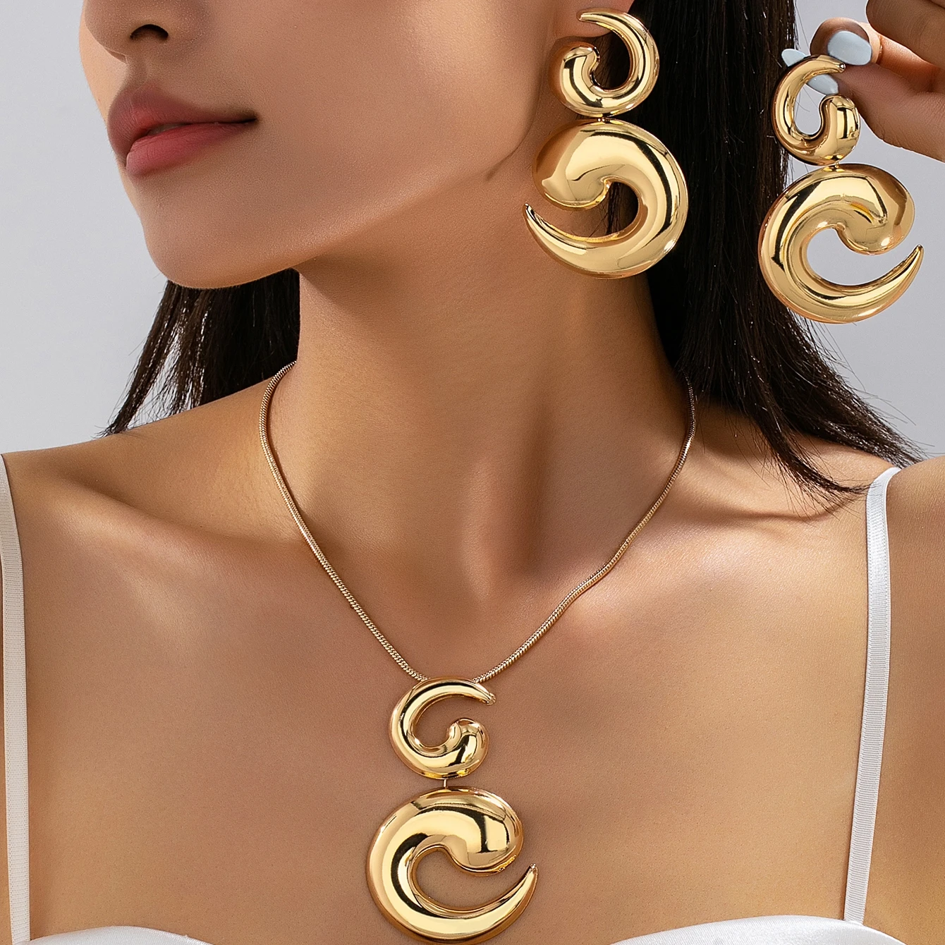Women's Gold Spiral Swirl Jewelry Set Abstract Geometric Earrings Pendant Necklace Exaggerated Accessories