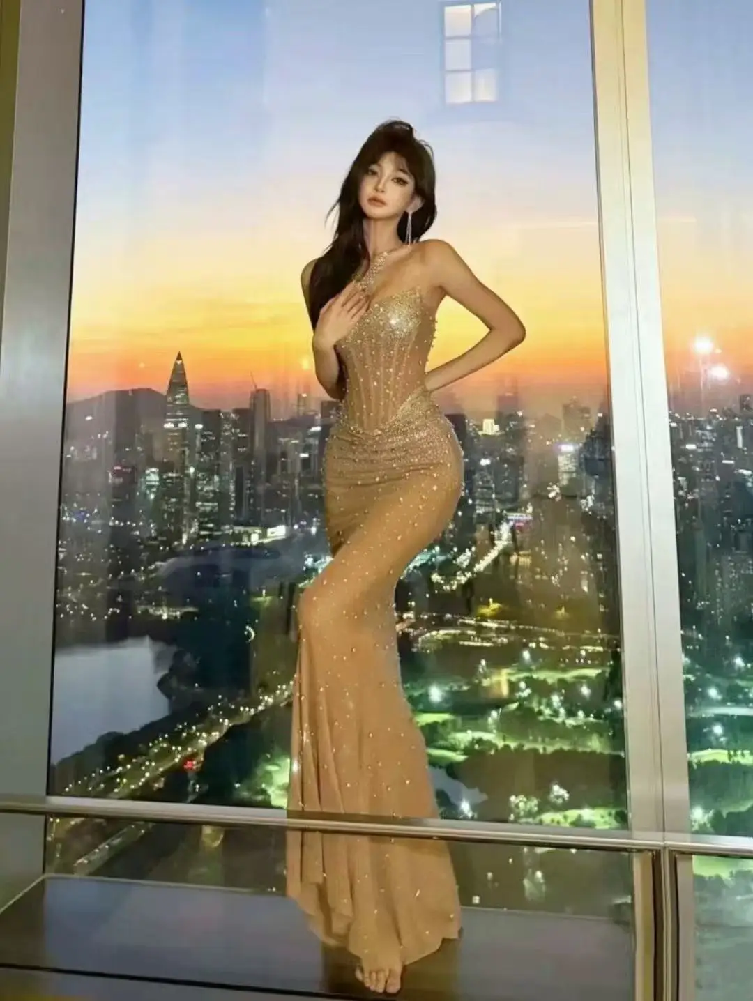 

Ele Sexy Fibone Strapl Gown with Waist And Hip Emphasis Slim Fit Luxury Diamond Heavy Work Long Evening Dr