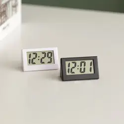 Creative Small Mini Triangle Clock ABS Mute Desk Digital Clock Electronic Simple Home Durable Mute Desk Clock Electronic Timepie