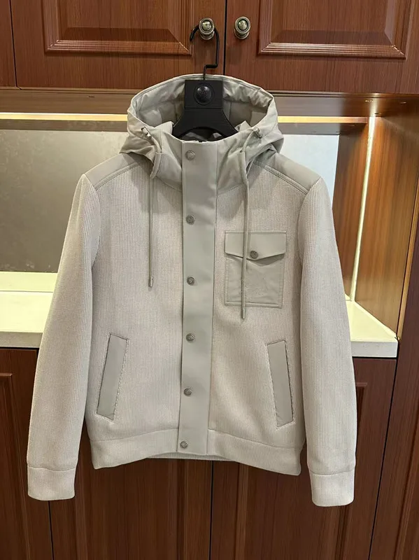 

Итальянский легкий роскошный мужской 25ss осенне-зимний вязаный лоскутный пуховик 90 с капюшоном на белом утином пуху, модный пуховик