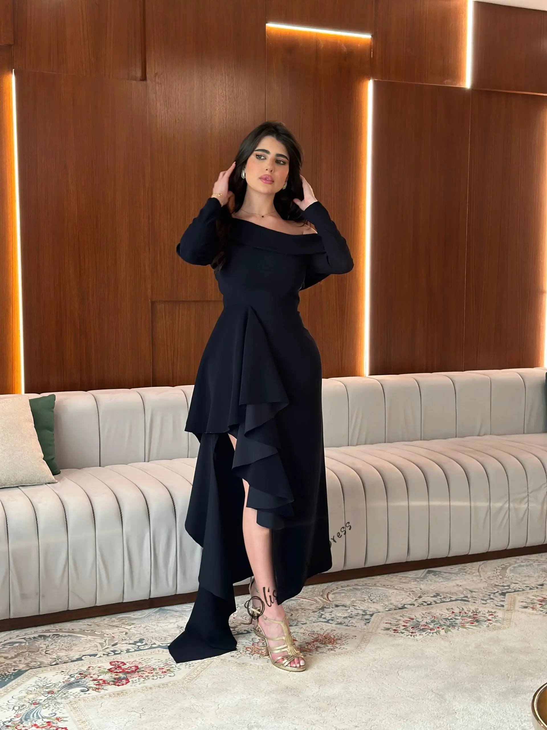

customized Off Shoulder Satin Party Dresses 2025 Women Evening Dresses With Ruffle Decoration Prom Dresses With Side Slit robes