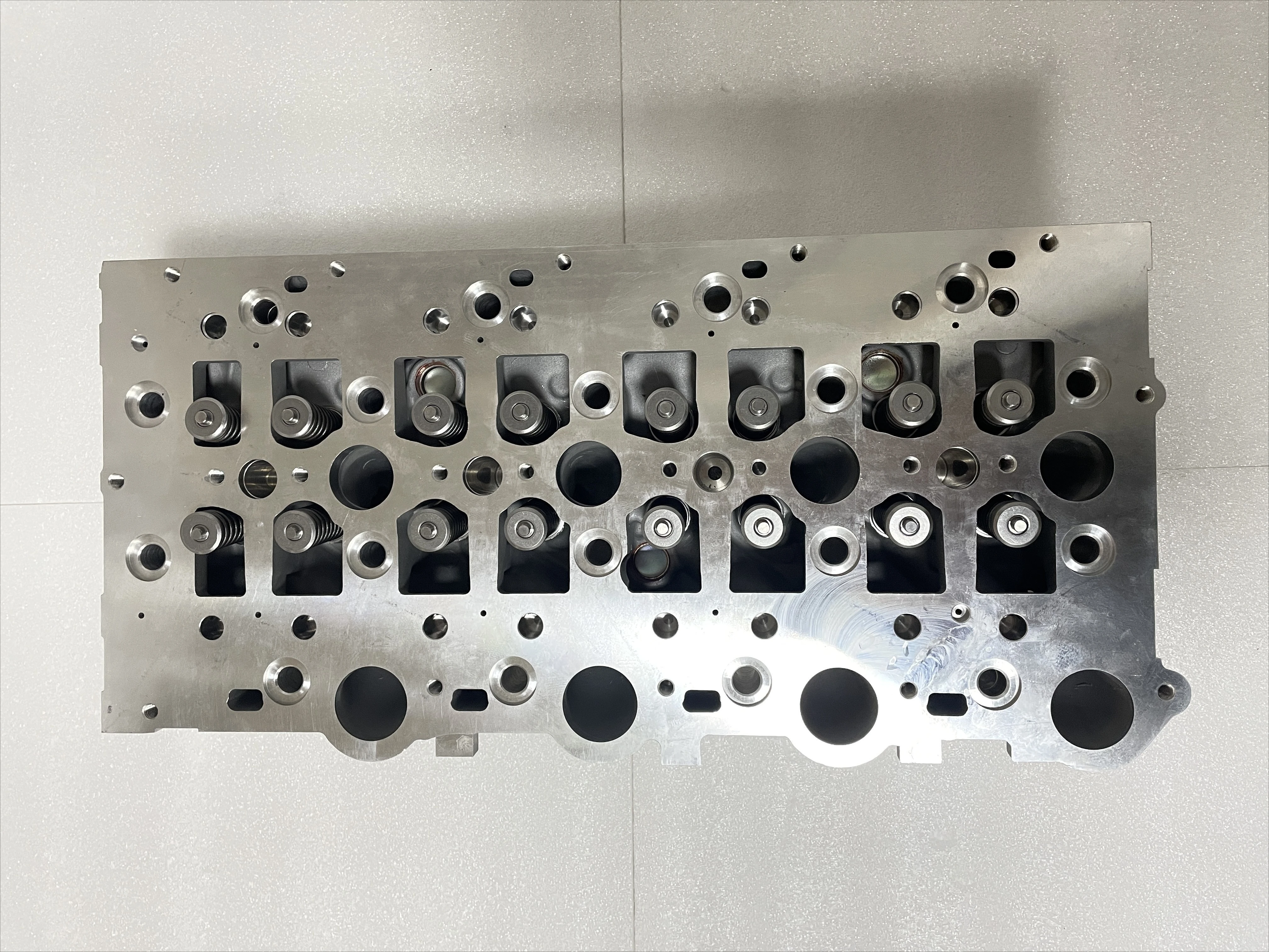 ANYTOP Cylinder Head SC25R for SAIC for Maxus V80 V90 2.5T Semi-Assembly Aluminum Alloy Replacement