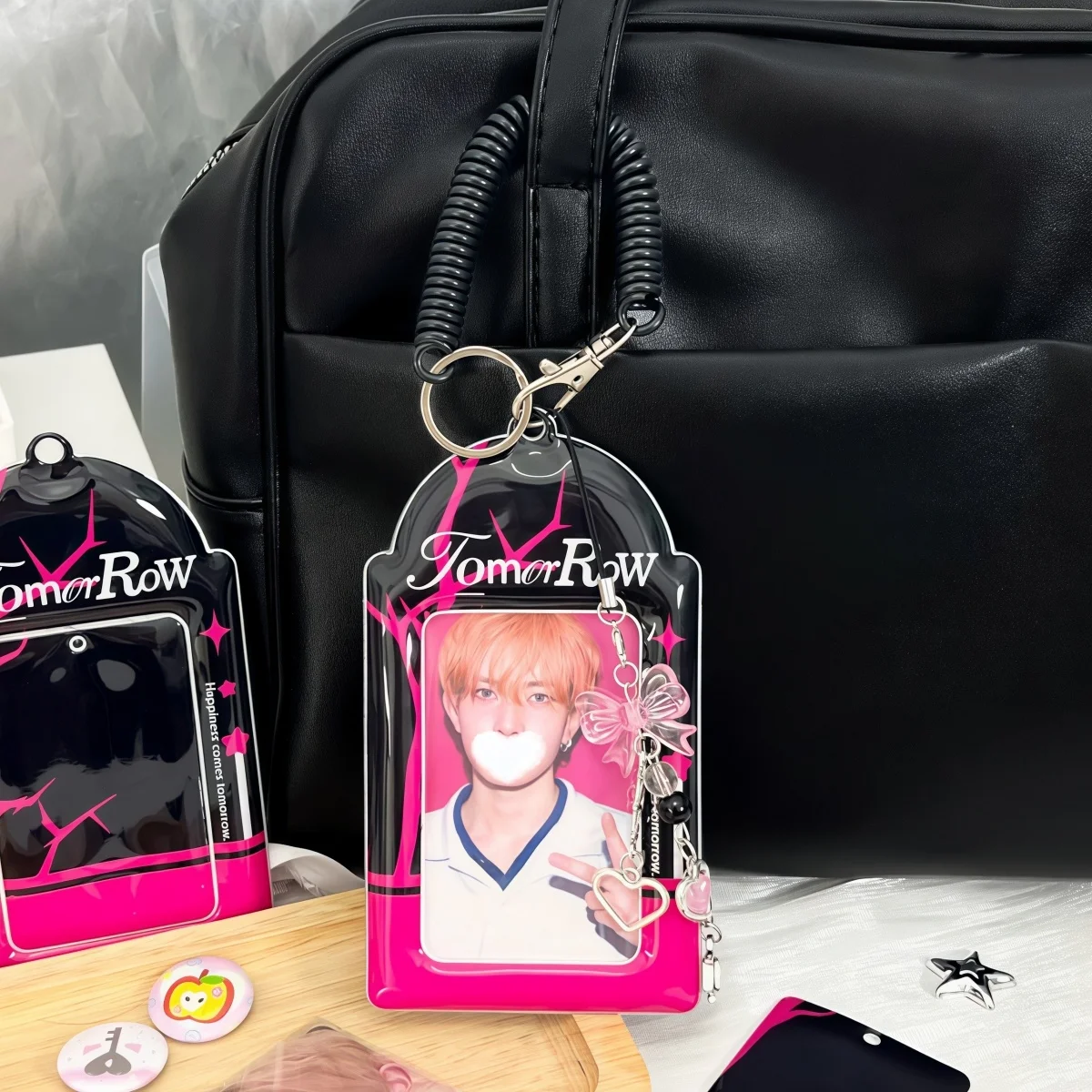 1Pc Simple Black and Pink 3inch Photo Card Holder, Black and Pink Branch and Star Element Card Holder, K-Pop Album Photo Card Holder, Idol Photo Card Display, Concert Fan Merchandise, Feinibook, Made of Pu Material, Su
