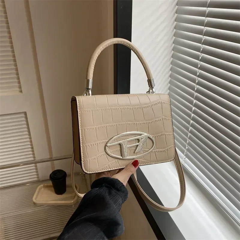 

Luxury Brand New Spring Personality Leisure All-in-one Women's Handbag Fashion Handbags Senior Full Shoulder Crossbody Bag
