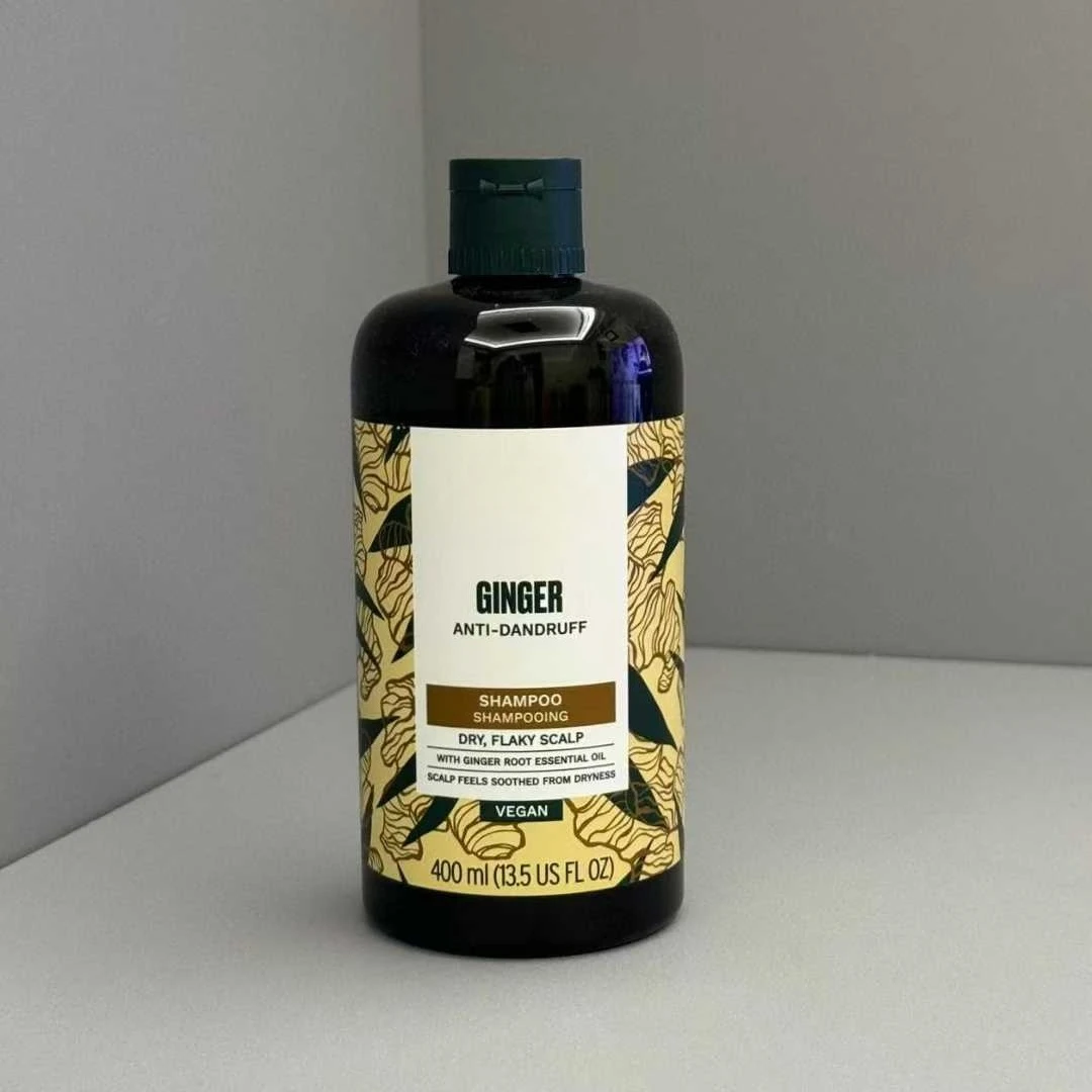 

HOT MAKE UP TOOL FOR BEAUTY ANTI-DANDRUFF SHAMPOO 400ML