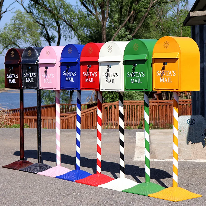 

Retro wrought iron mailbox, Xinyu mailbox, mailbox, suggestion box, outdoor rainproof wall hanging with lock, large household