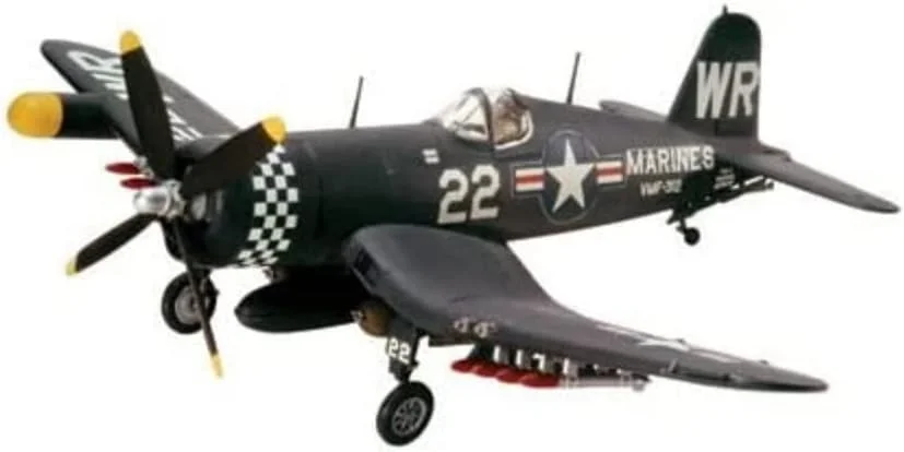 

Модель самолета F4U-4 Corsair в масштабе 1:48 с откидными крыльями и выдвижным шасси