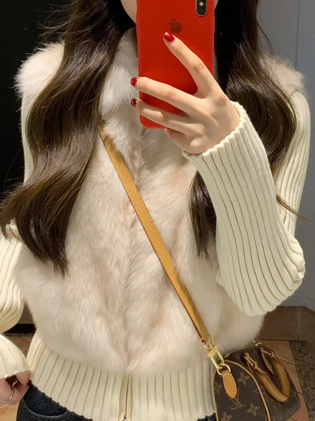 

ort Detachable Knitted Sve Fur Coat Women's Faionable Eco-friendly Leather Jaet Easy Cleaning Universal Fit Polyeste...