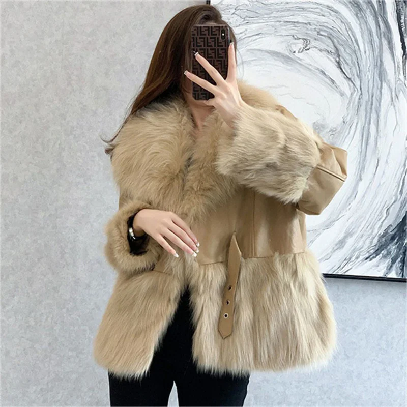 2023 Autumn New Simulation Fox Hair Short Fur Warm Coat Senior Design Sense Of Charm Women Fashion Temperament Coat