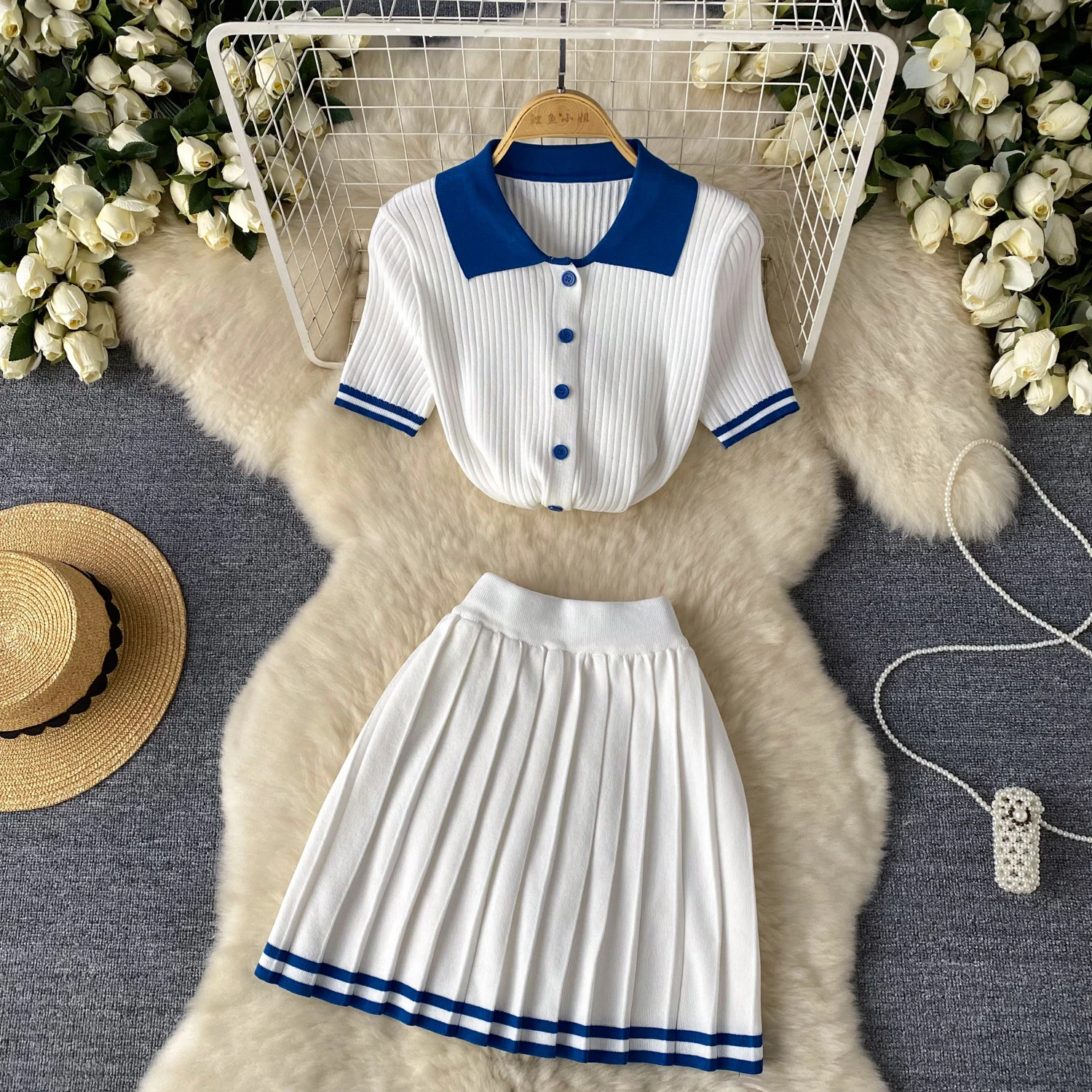 Youth Women Color Contrast Polo Collar Short-sleeved Shirt Tops + High Waist Slimming Pleated Skirt Two-piece Set