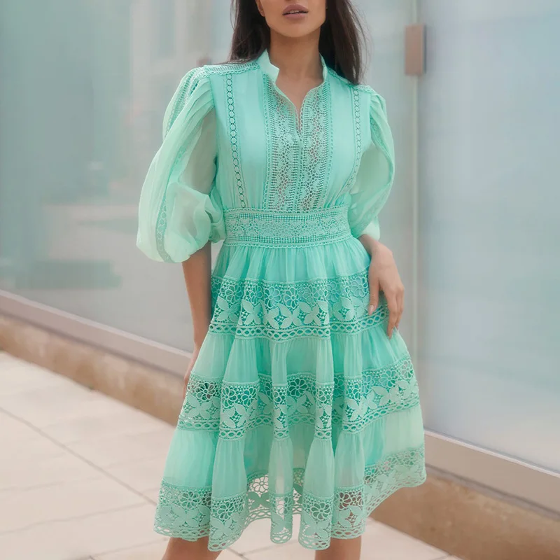 

Elegant and Intellectual Puff Sleeve Waist-Cinching Slimming Short Dress 2025 New Design Lace Embroidered Short Dress Women