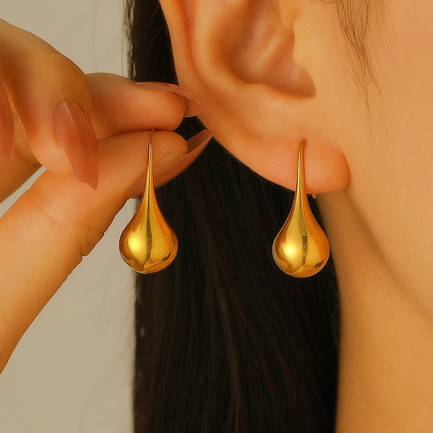Meetvii New 316 Stainless Steel 18k Gold-plated Water Drop Earring for Women Simple Fashion Earrings Jewelry Gifts