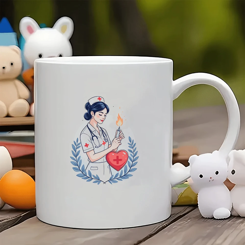 Tasse mit Cartoon-Krankenschwester-Illustration, 11 Unzen Tasse für heiße und kalte Getränke, Weihnachtsgeschenk, Heim- und Bürotasse