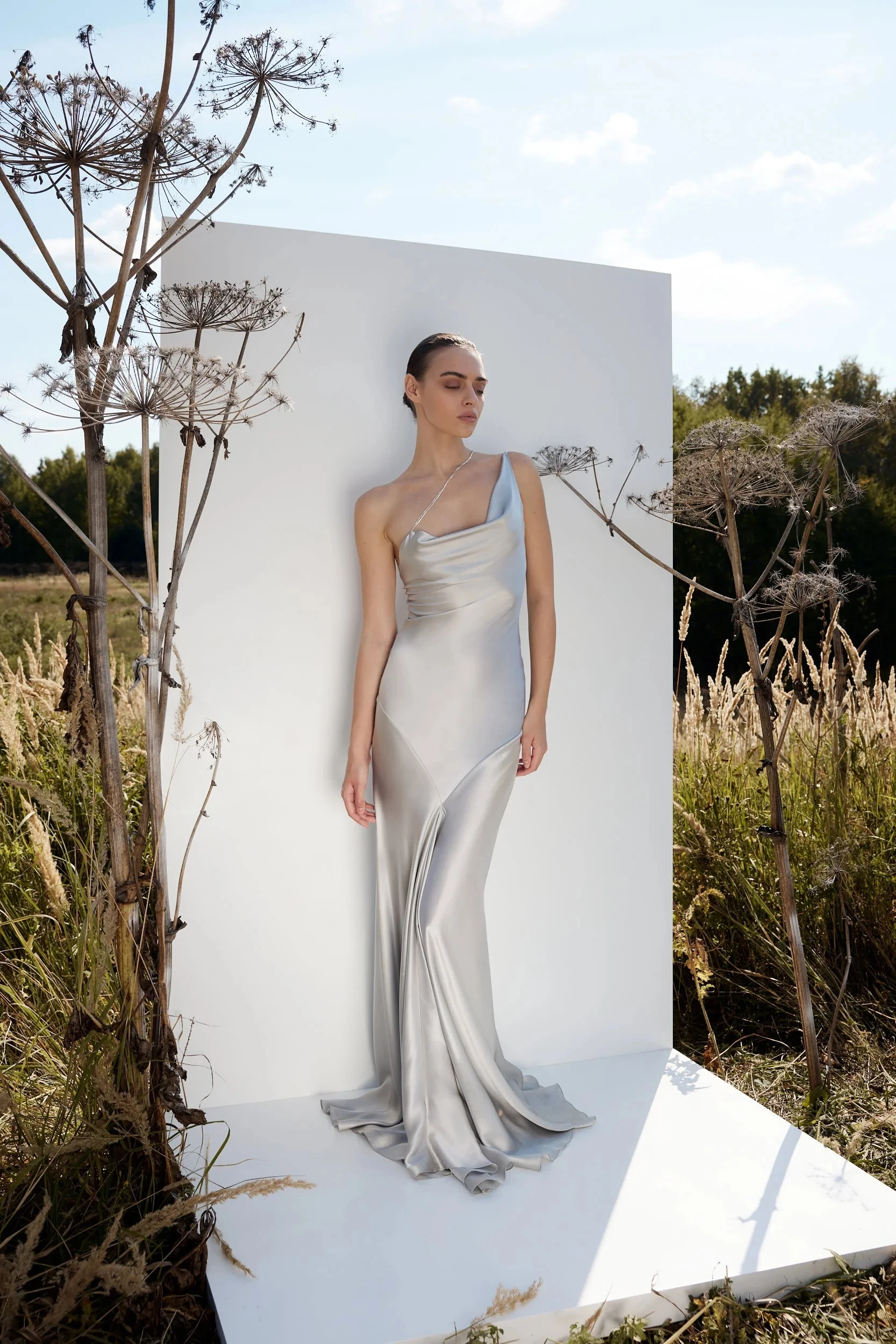

Customized Silver Party Dresses Satin Pleat Cocktail Party Column&Sheath Ruched Long Prom Dresses 2026