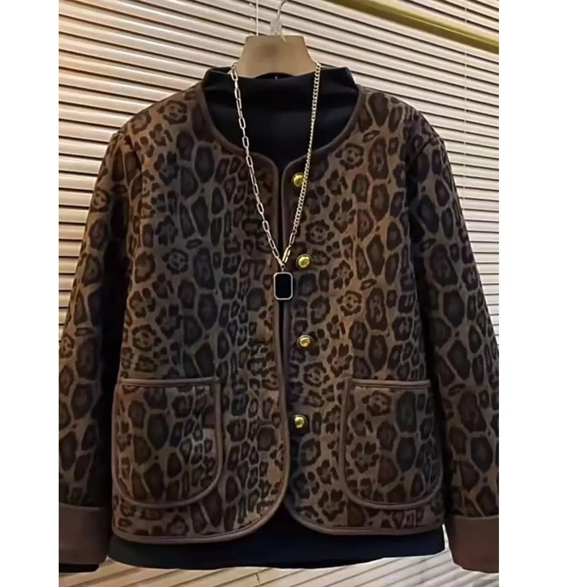 

Fashionable Thickened Fleece Lined Loose Fit Leopard Print Jacket Women's Top Trendy Versatile Korean Style Short Outerwear