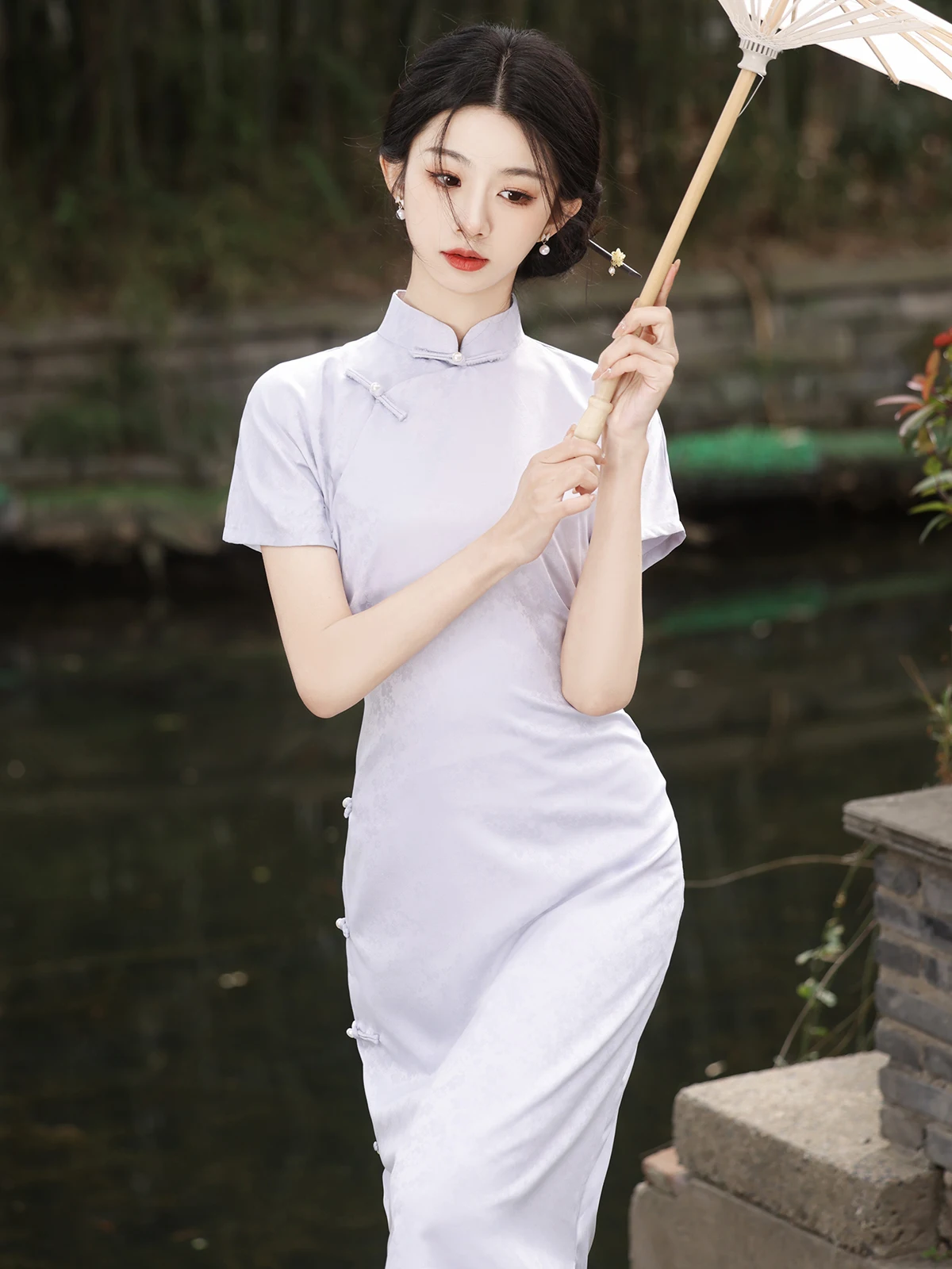 

Винтажное китайское платье-ципао Ele для молодых девушек, повседневное, с низким разрезом, коротким рукавом, однотонное, из смеси полиэстера и спандекса