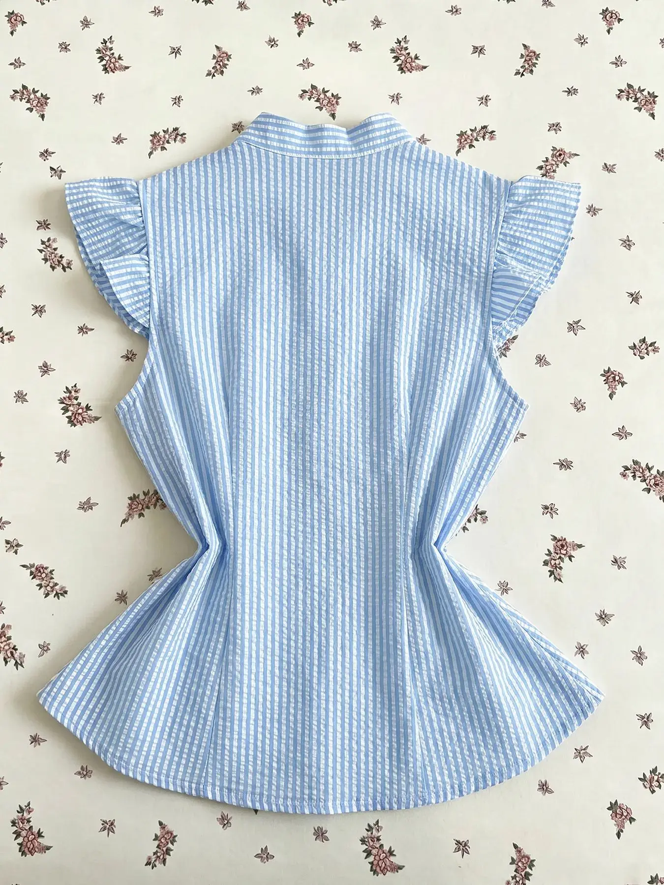 Striped stand-up collar tie bow flying sleeve shirt sweet summer black ear-trimmed slim top punk style trendy fashionable Y2K