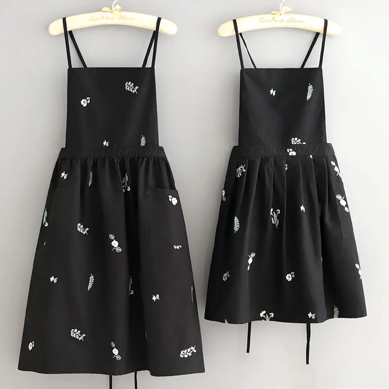 Fashion Cartoon Kitchen Apron Waterproof Princess Style Restaurant Uniform Cross Back Sleeveless Cooking Baking Bibs for Women