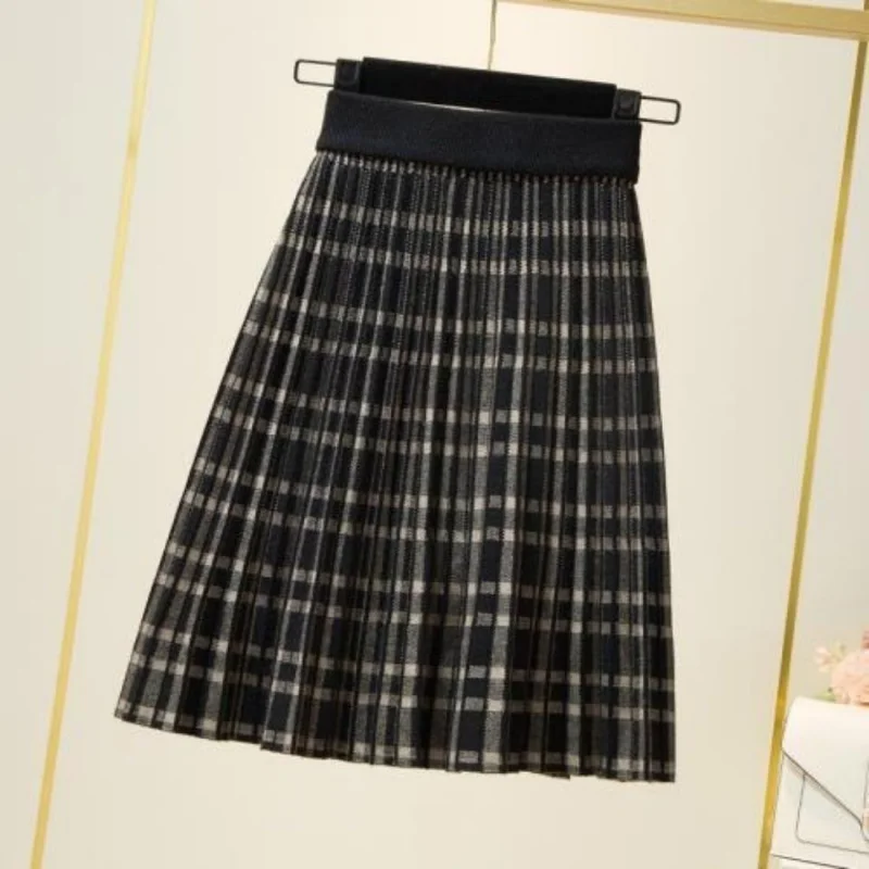 

Lattice Knitted Half Skirt Spring and Autumn 2023 New High Waist Slim Fashion Casual Trend Medium A-line Skirt Female Tops