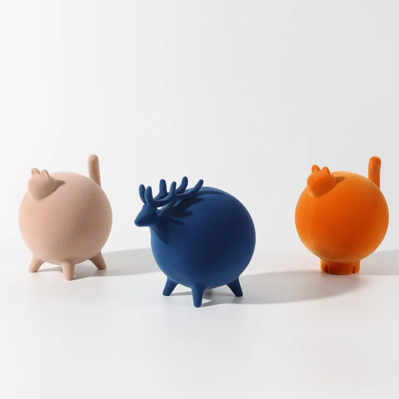 MOMO Piggy Living Room TV Cabinet Ornament - High-End Niche Soft Lighting Decoration Luxury Entrance Art Home Decor - Image 2