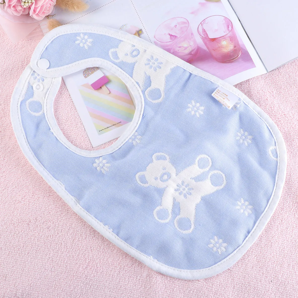 

Шестислойный марлевый детский слюнявчик с кнопками, U-образный, впитывающий слюну, хлопковый, для кормления новорожденных, мягкий, приятный для кожи, синий мишка