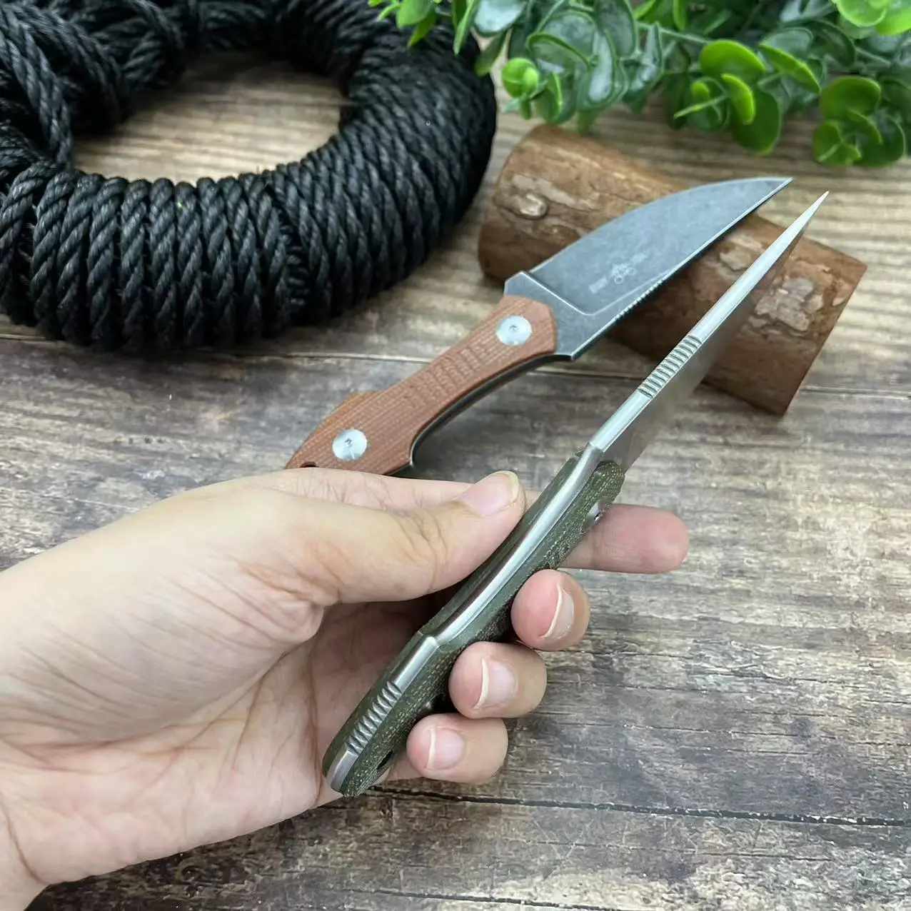 Cuchillo recto GiantMouse GMF3 para exteriores con funda de cuero, cuchillo de bolsillo táctico de autodefensa para acampar y cazar, alta dureza