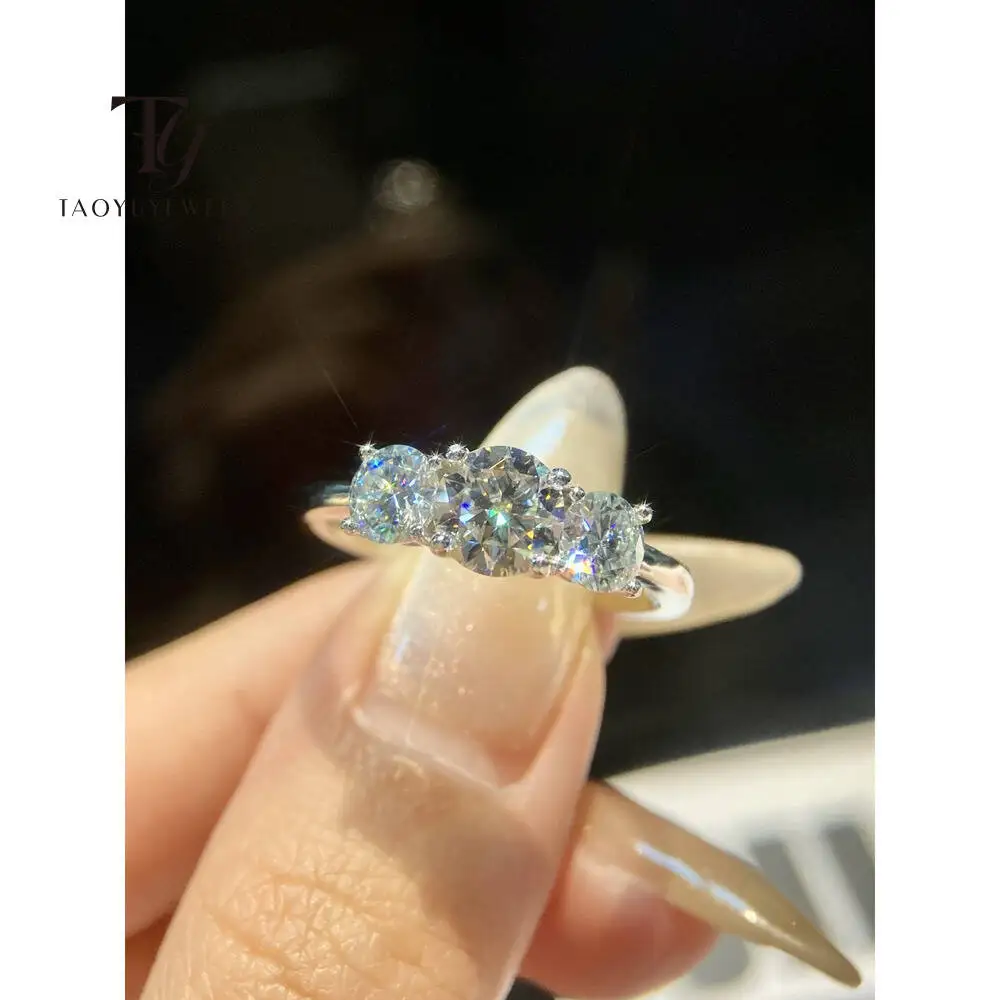 

Женское кольцо из муассанита с 3 камнями, 2,0-925 CTW