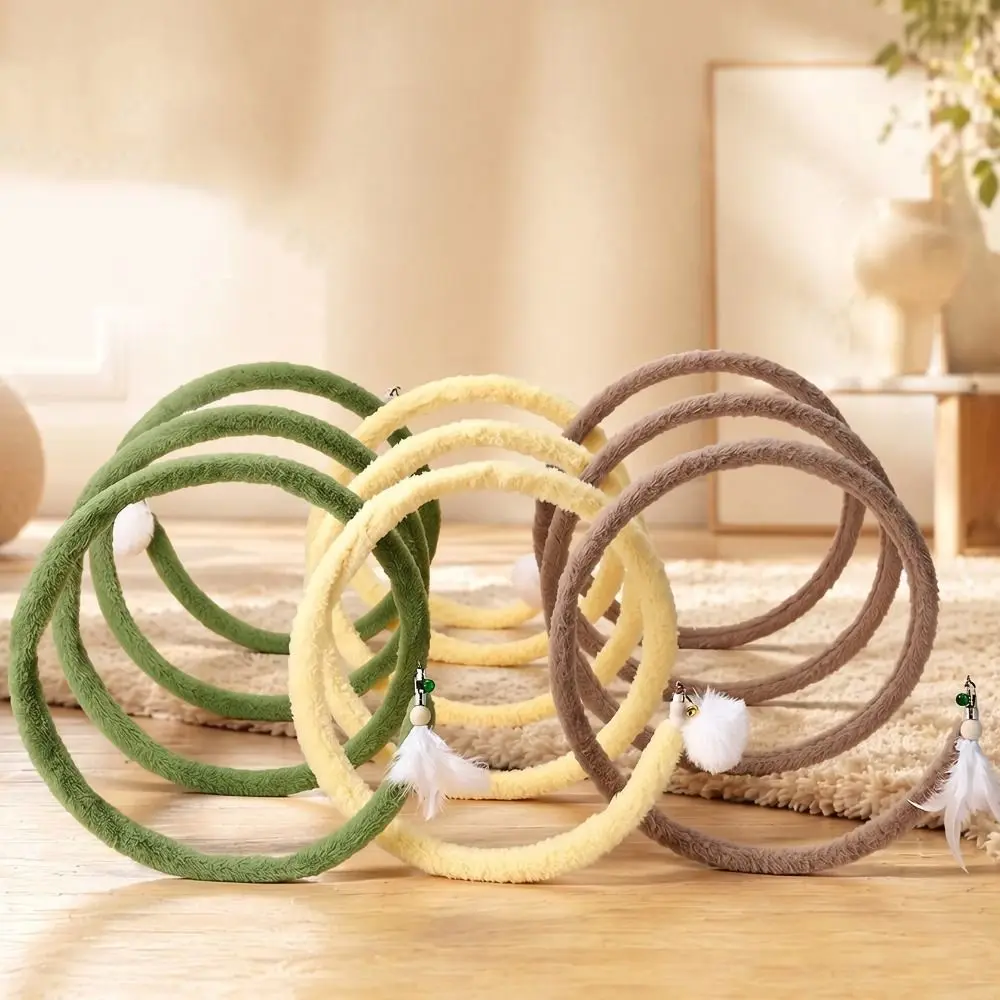 Neues Frühlingsdesign Katzentunnel-Spielzeug aus Stoff mit Pompon-Ball, interaktives Katzenspielzeug, spiralförmiges Katzenspielhaus für die Spielzeit von Hauskatzen.