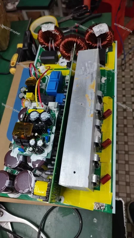 

630-750V15kW трехфазный четырехпроводной чистый синусоидальный инвертор высокого напряжения IGBT инвертор постоянного тока в переменный ток