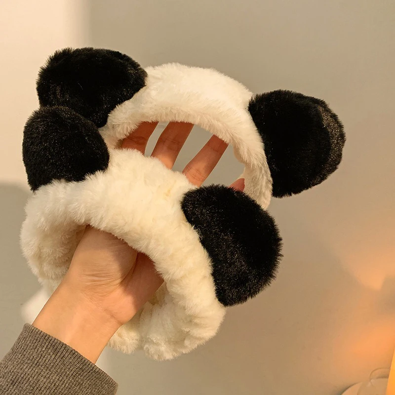 Charmant tête d'oreille de panda en fourrure méchante pour dames ; Cerceau en peluche pour le maquillage et le nettoyage du visage