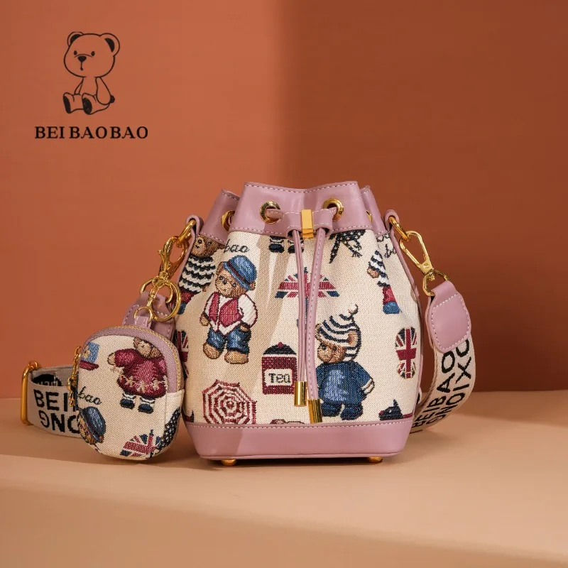 

New Cute Cute Simple Versatile Bucket Bag Light and Fashionable High-end Leather Cartoon Bear Shoulder Messenger Bag Bag Female