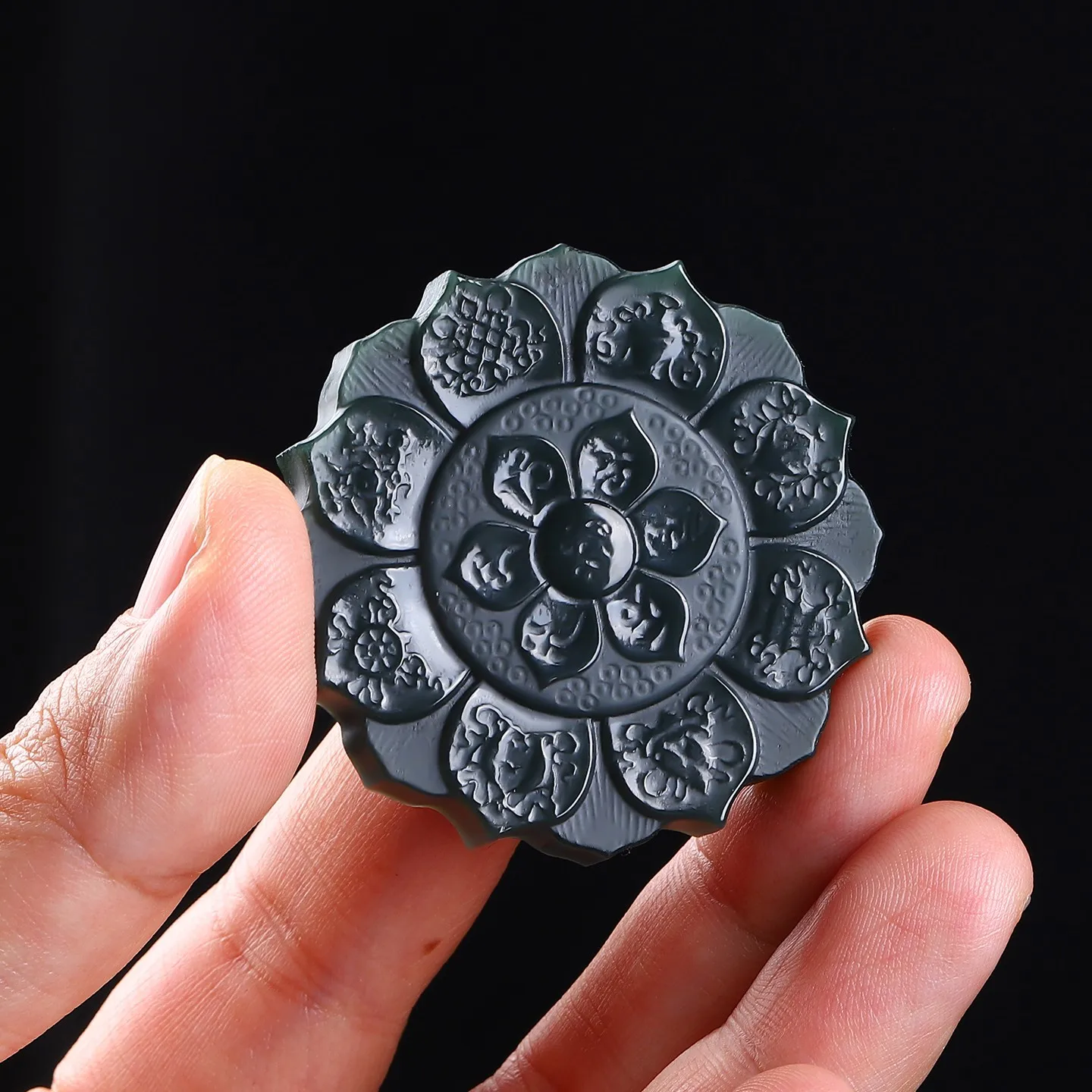 New Natural Hetian Jade Hand Carved Production Delicate Eight Treasure Compass FengShui Amulet Pendant Necklace Jewellry