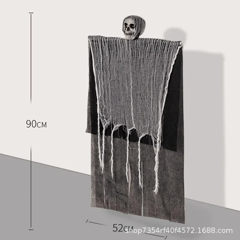 ديكور هالوري لمنزل مسكون أو غرفة سرية ، هالويون ، جمجمة معلقة ، تخطيط المشهد ، دعامة