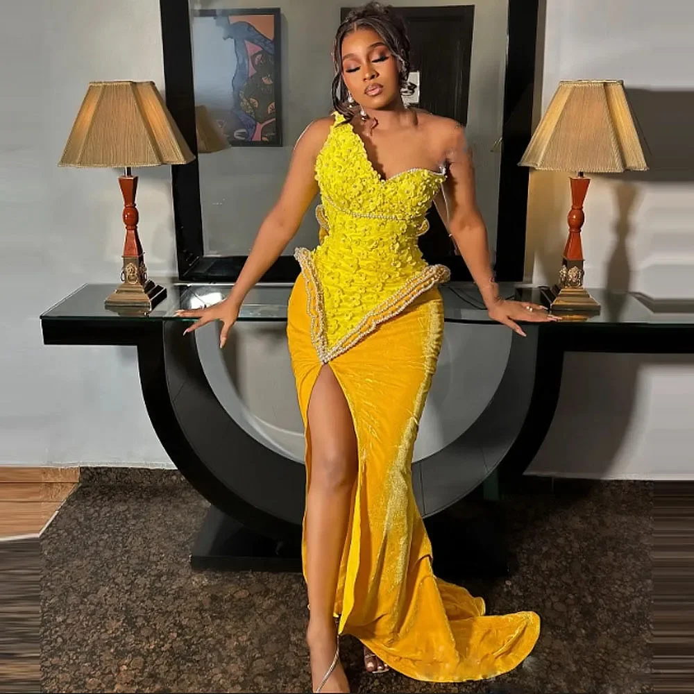 

Plus Size Major Pearls Special Occasion Gowns Aso Ebi Mermaid Prom Dresses With Flowers Pearls Velvet Evening Formal Party Dress