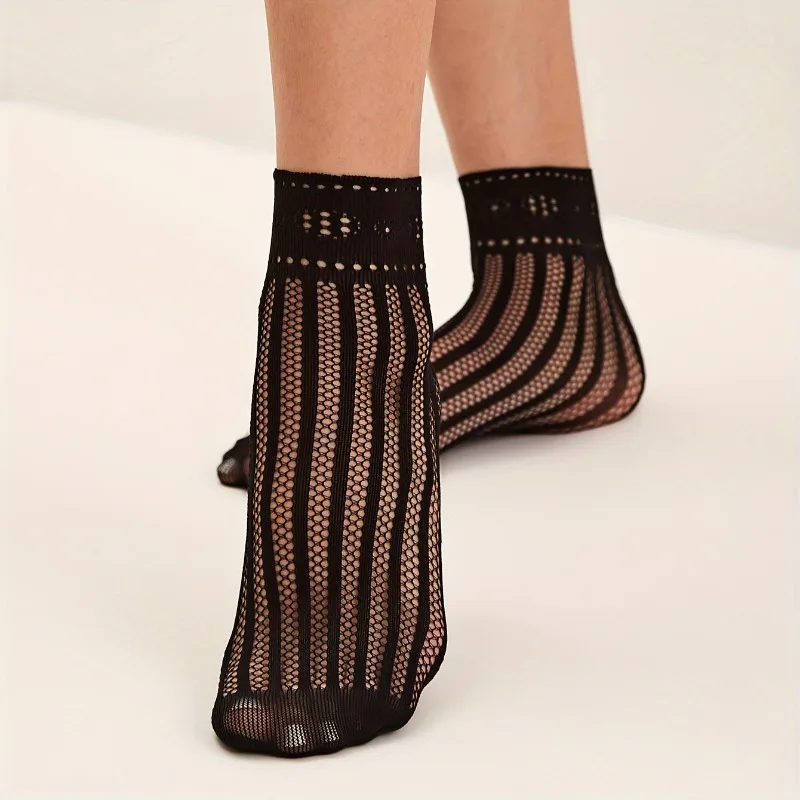 3-Pack Elegant Women's Polyamide Mesh Ankle Socks, Hollow-Out Short Fishnet Design with Knit Fabric Detail,  Solid Color