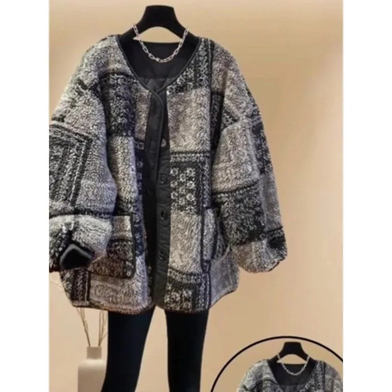 

Winter 2025 New High-end Lamb Wool Coat Loose and Thin